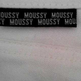 マウジー(moussy)のmoussy　白スキニーパンツ(デニム/ジーンズ)