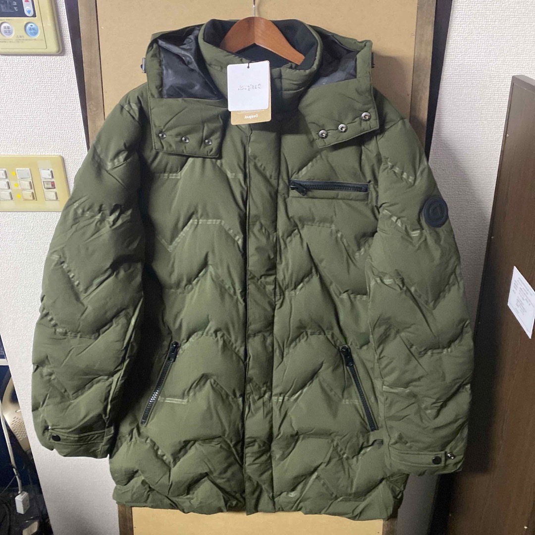 DESIGUAL - 【新品】Desigual ビッグサイズ デザイン中綿 DESIGUAL - 【新品】Desigual ビッグサイズ デザイン中綿