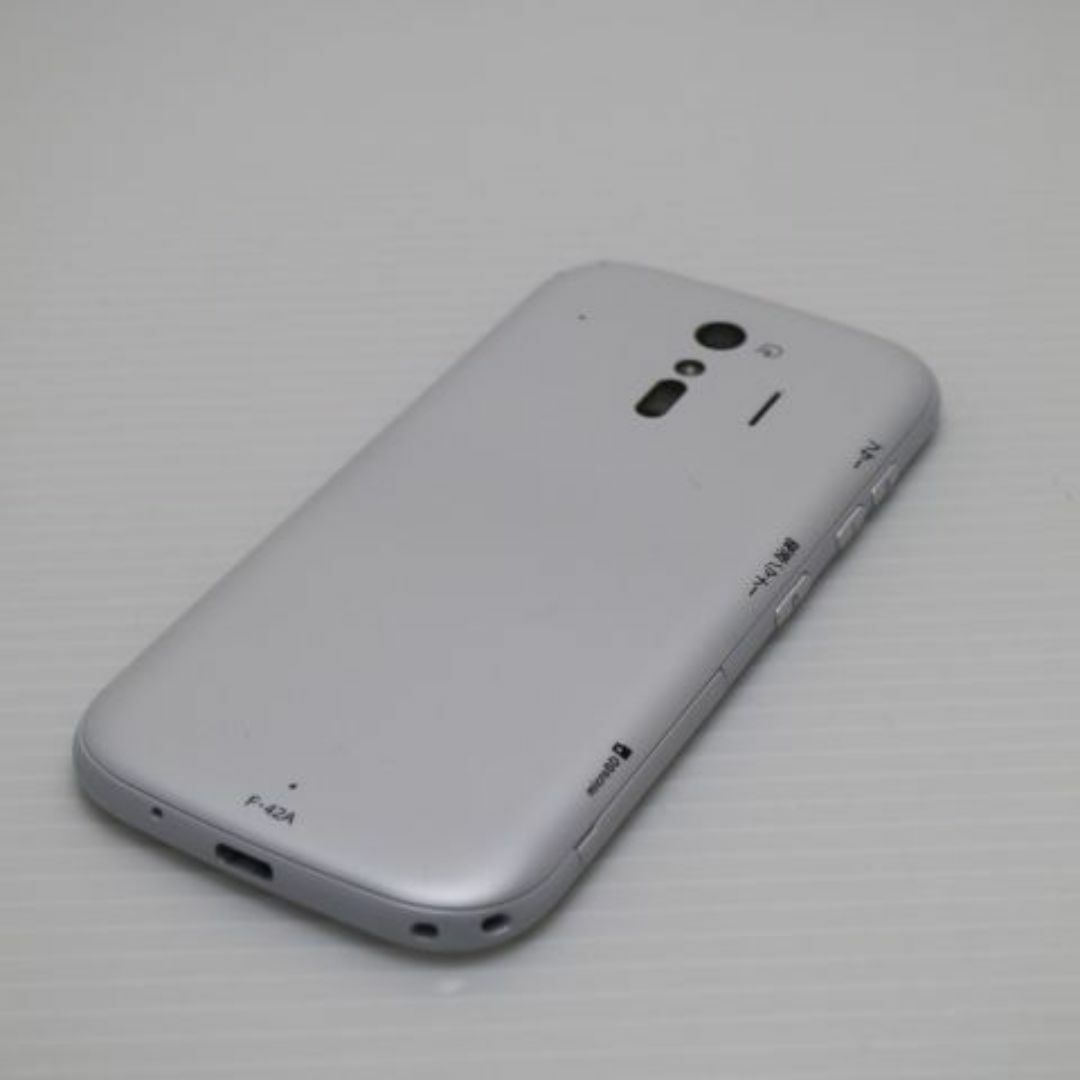 新品同様 F-42A らくらくスマートフォン ホワイト M888 新品同様 F-42A らくらくスマートフォン ホワイト M888