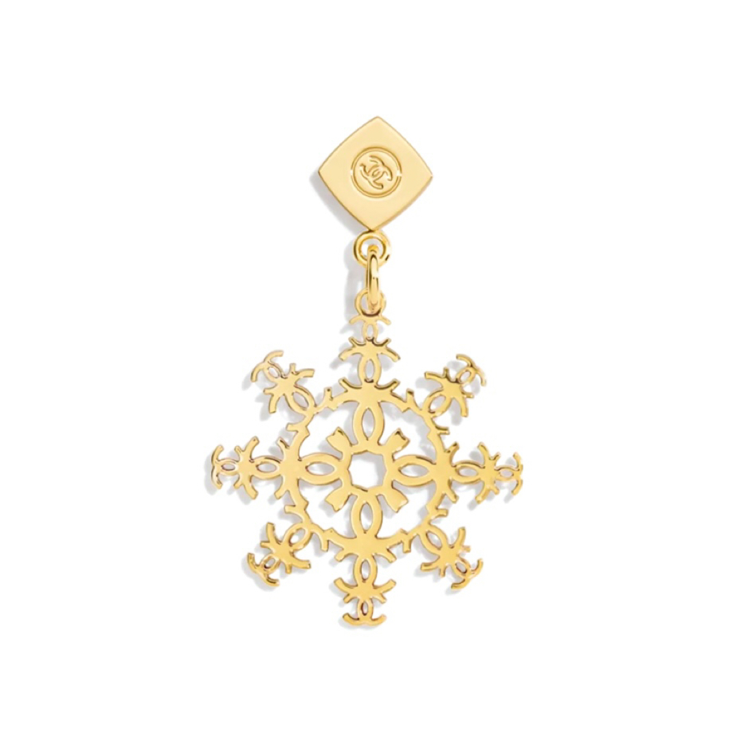 CHANEL - 新品☆CHANEL シャネル スノーフレーク スノーチャーム CHANEL - 新品☆CHANEL シャネル スノーフレーク スノーチャーム