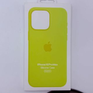 純正互換品-iPhone16 pro maxシリコーンケーススターフルーツ241(iPhoneケース)