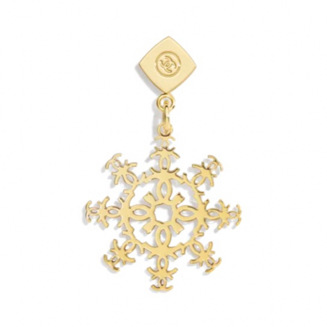 CHANEL - 2024 クリスマス ホリデーチャーム シャネル 冬 雪の CHANEL - 2024 クリスマス ホリデーチャーム シャネル 冬 雪の