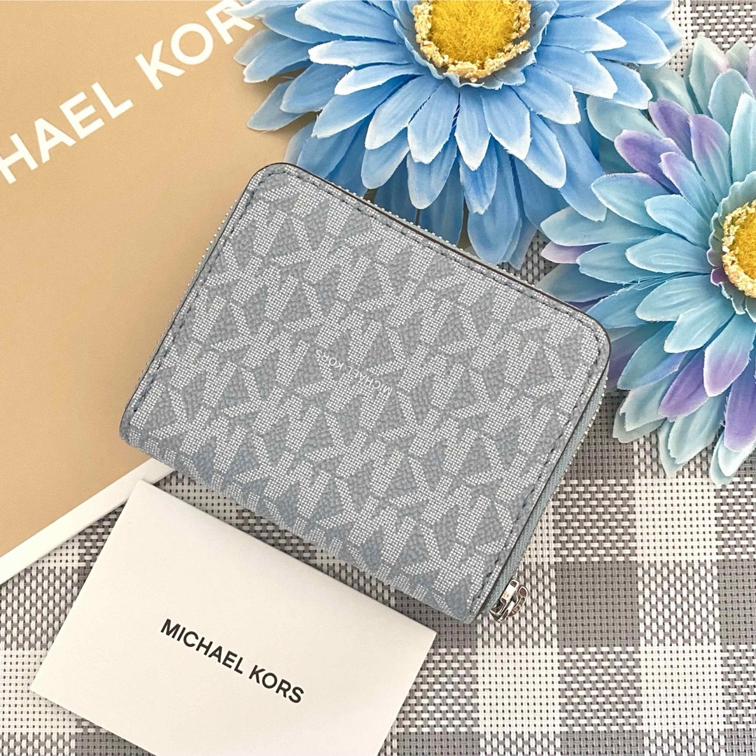 新品☆MICHAEL KORS 折り財布 ブルー シグネチャー 折り財布 新品☆MICHAEL KORS 折り財布 ブルー シグネチャー 折り財布