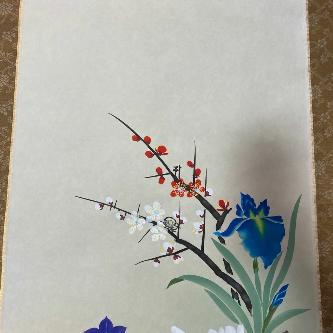 掛軸 翠華『吉祥四季草花』日本画 絹本 肉筆 共箱付 掛け軸 No.1726 掛軸 翠華『吉祥四季草花』日本画 絹本 肉筆 共箱付 掛け軸 No.1726