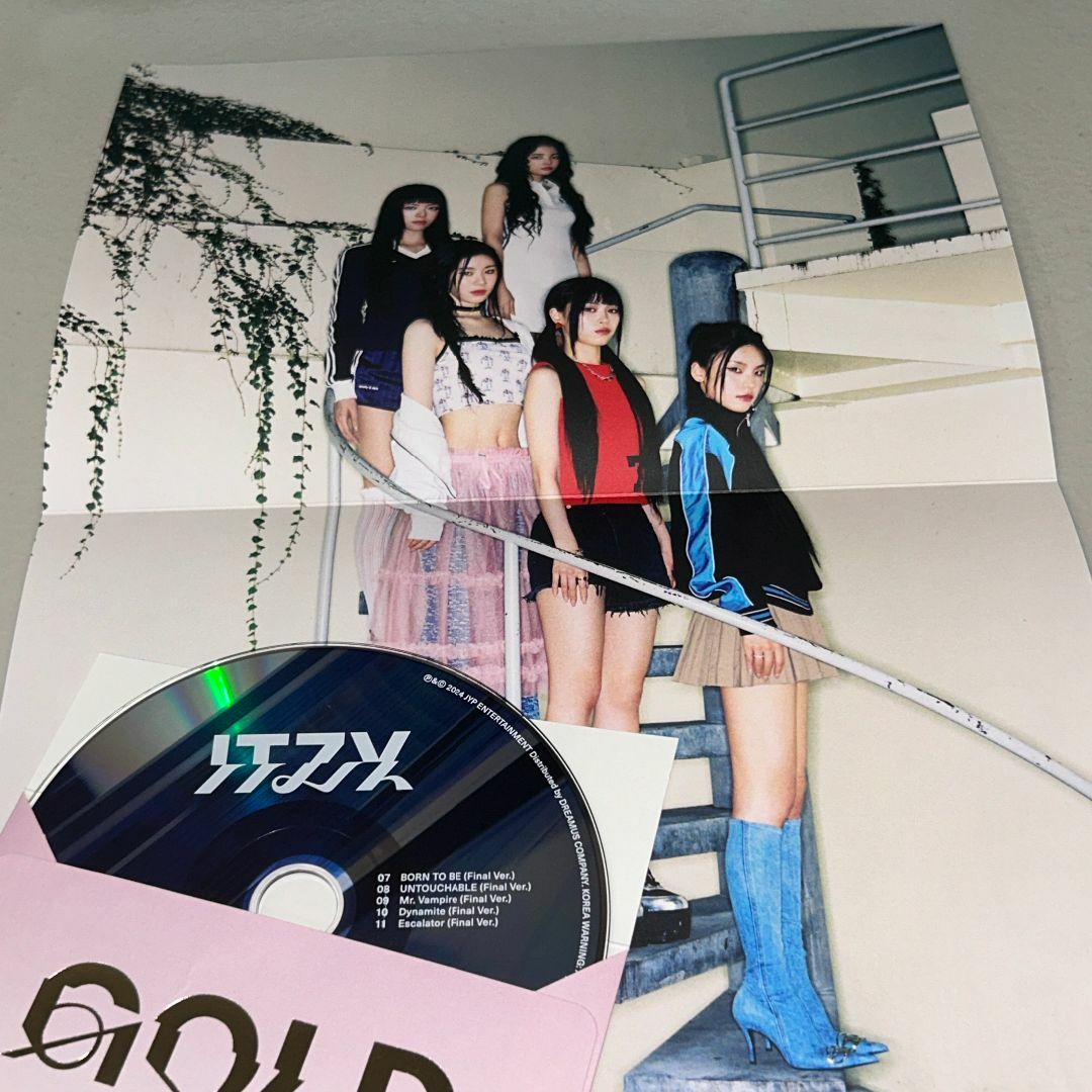 ITZY - 2nd アルバム GOLD (STANDARD VER.)