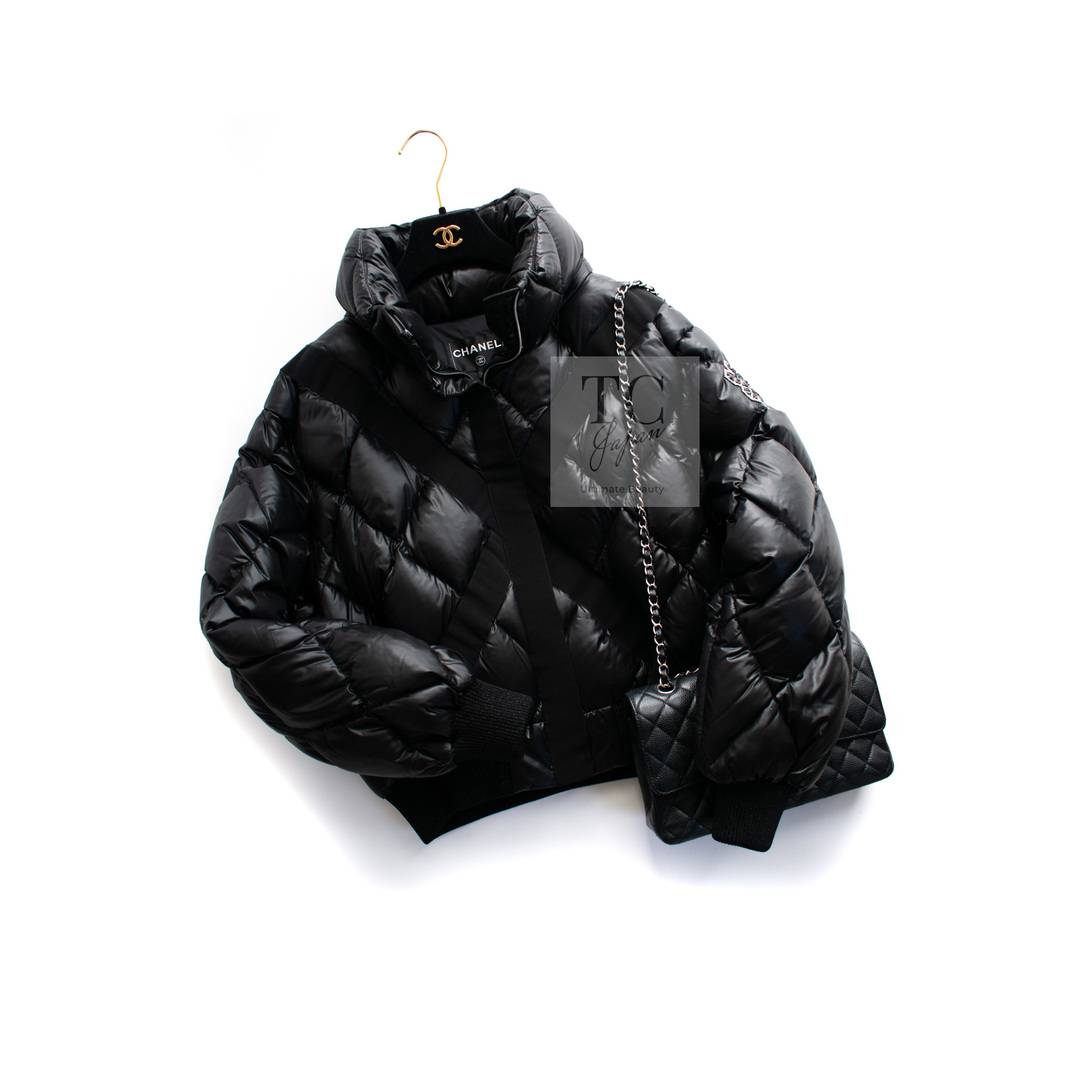 CHANEL - 72万 シャネル ダウン ジャケット CHANEL ココ CHANEL - 72万 シャネル ダウン ジャケット CHANEL ココ