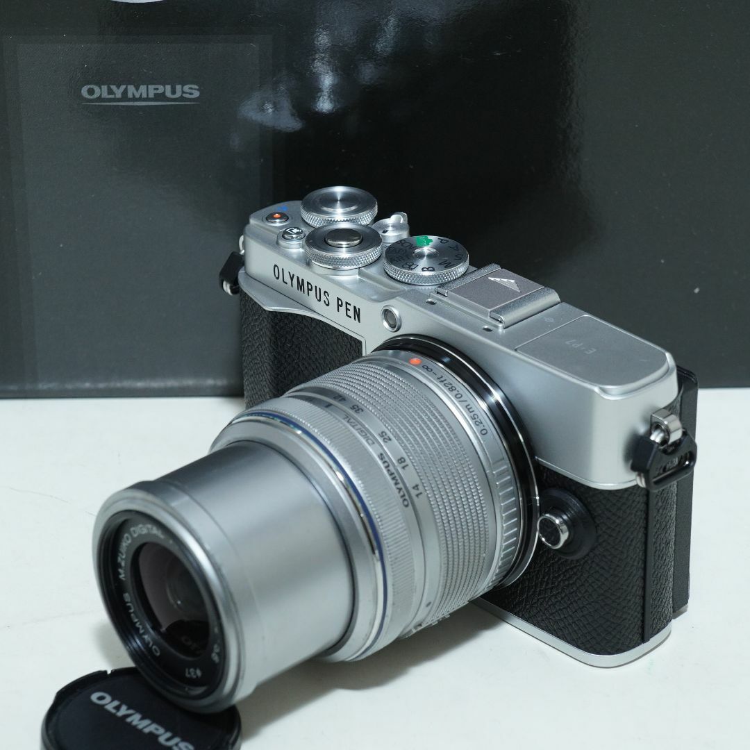 OLYMPUS - 新品ボディ♫スマホに転送♡オリンパス E-P7 自撮WiFi自在 ボディ未使用品