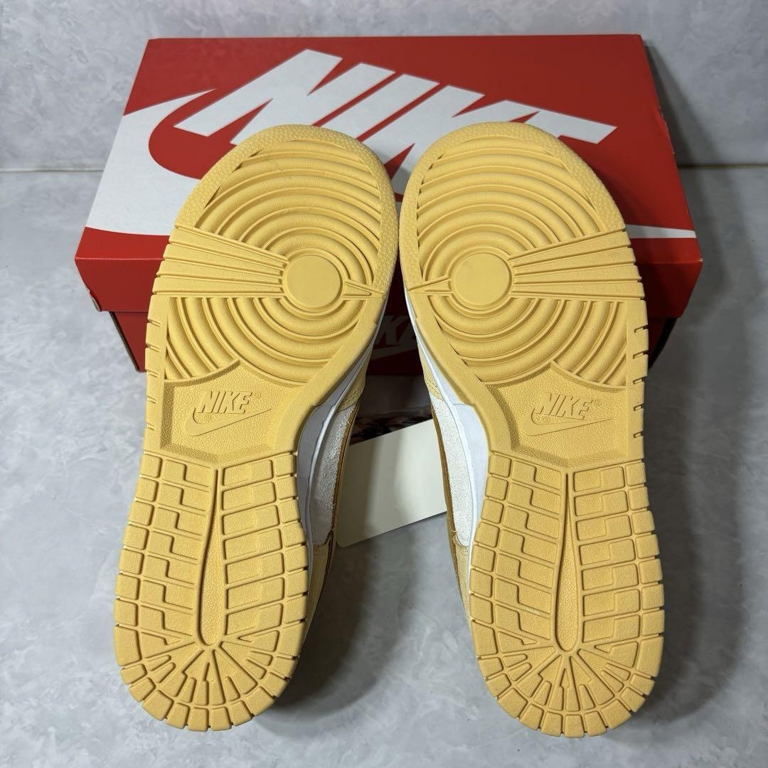 NIKE - 新品 ナイキ ウィメンズ ダンク ロー ゴールドスウェード NIKE - 新品 ナイキ ウィメンズ ダンク ロー ゴールドスウェード