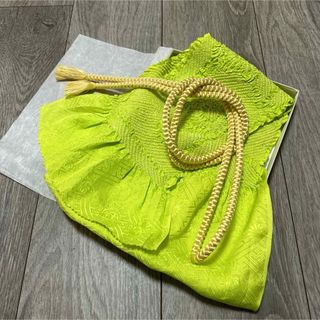 3-1718 帯揚げ 帯締め セット  部分絞り 鶸色 紗綾形 蘭 菊 花葉色(和装小物)