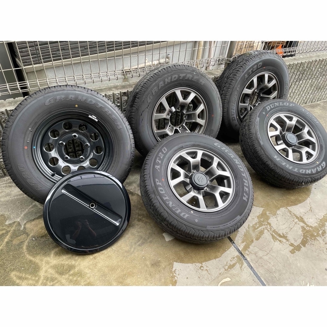 ジムニーシエラ JB74 純正アルミホイールタイヤ 4本とスペア ジムニーシエラ JB74 純正アルミホイールタイヤ 4本とスペア