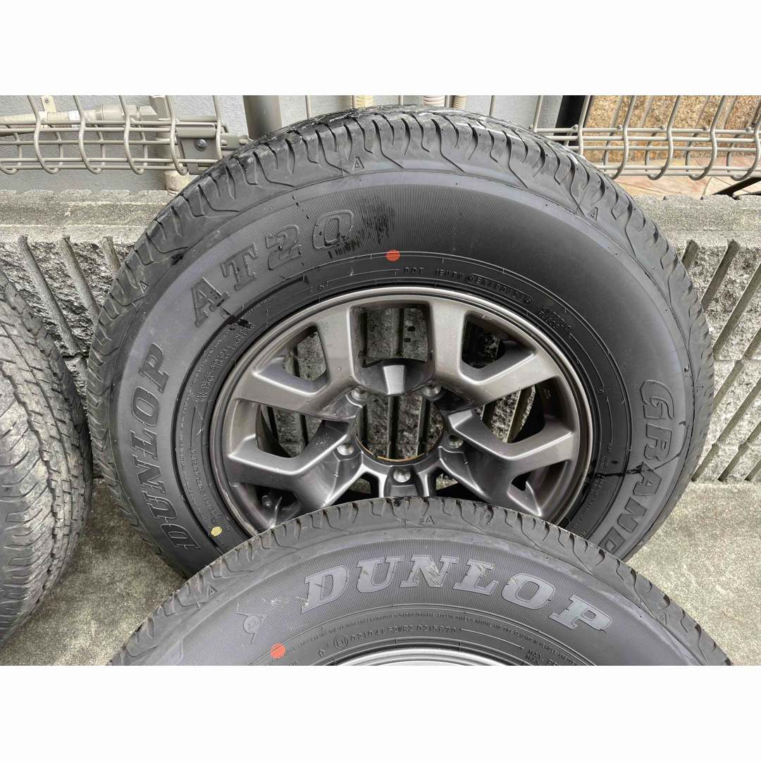 ジムニーシエラ JB74 純正アルミホイールタイヤ 4本とスペア ジムニーシエラ JB74 純正アルミホイールタイヤ 4本とスペア