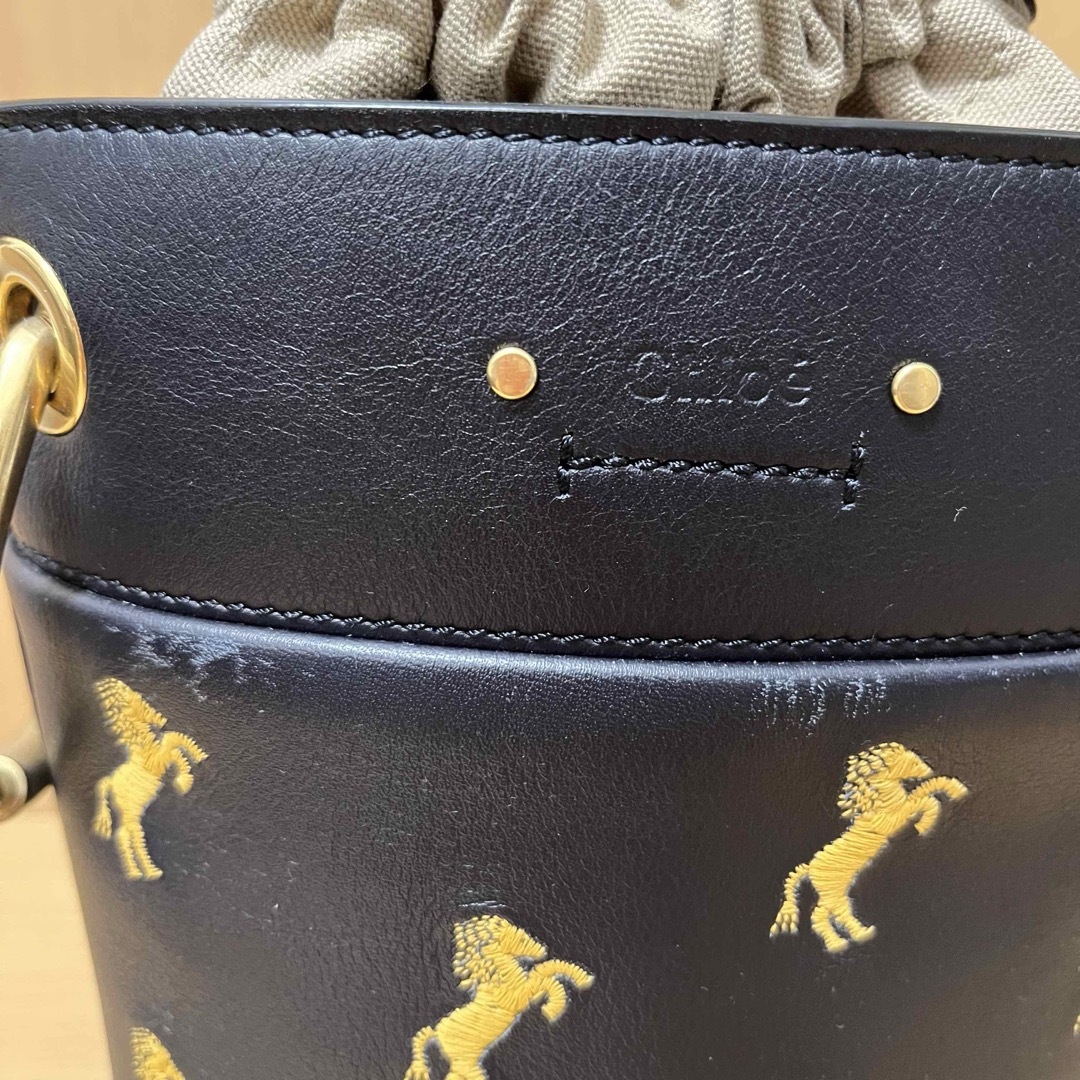 Chloe - Chloe クロエ ROY ロイ ミニバケットバッグ ホース 馬の Chloe - Chloe クロエ ROY ロイ ミニバケットバッグ ホース 馬の