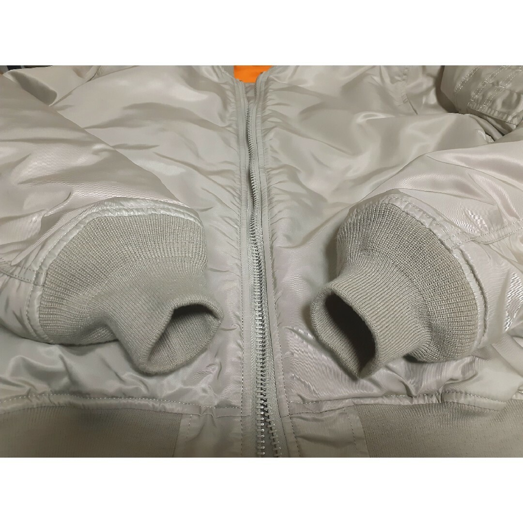 ALPHA INDUSTRIES - 【美品】希少色 ALPHA MA-1 XL アイスグレー ALPHA INDUSTRIES - 【美品】希少色 ALPHA MA-1 XL アイスグレー