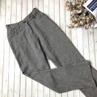 サイズ2 M 千鳥格子柄　パンツ　裾フレア　レナウンルック　毛90%素材　暖かい(カジュアルパンツ)