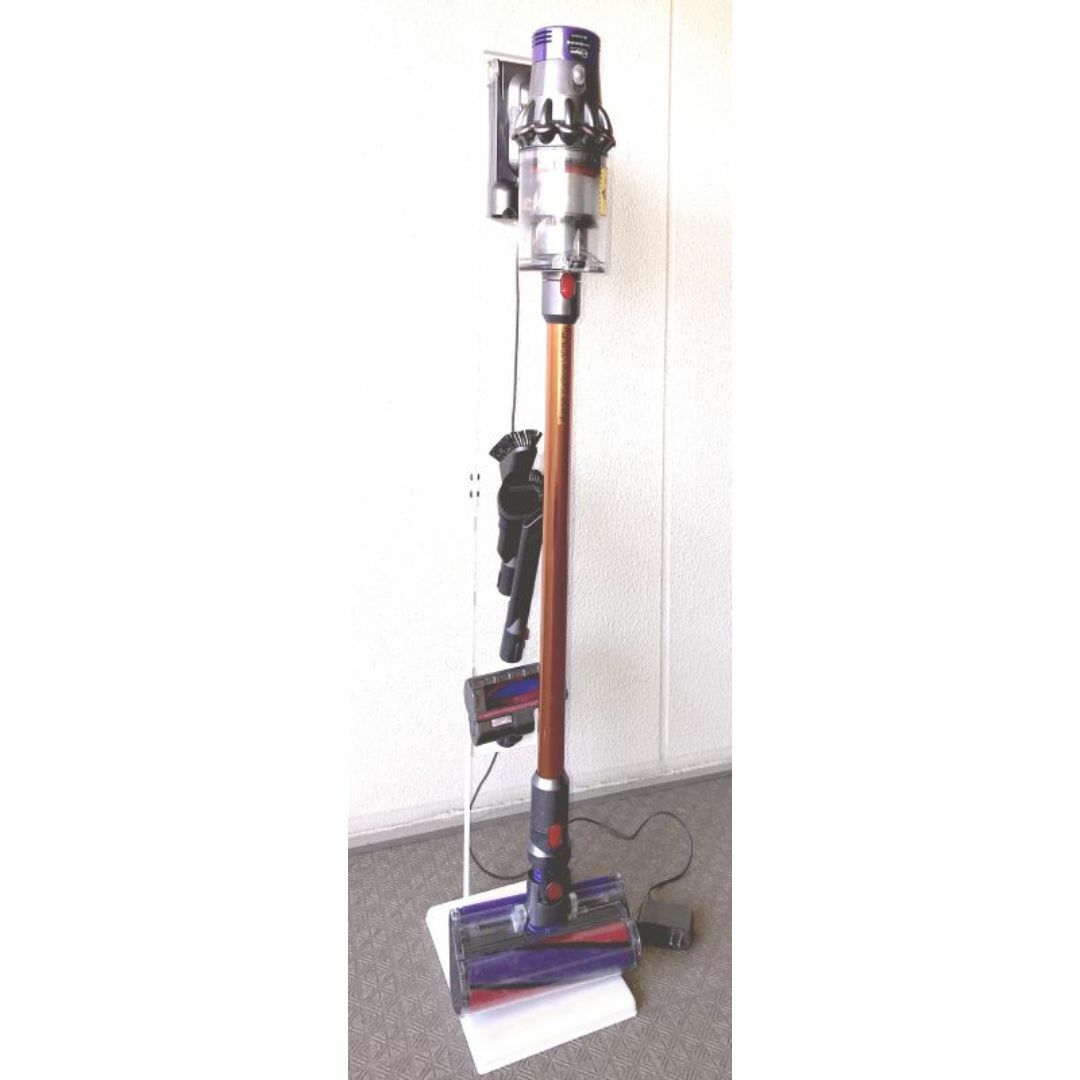 Dyson - ★自立型充電ドック付属★dyson cyclone v10 Fluffy