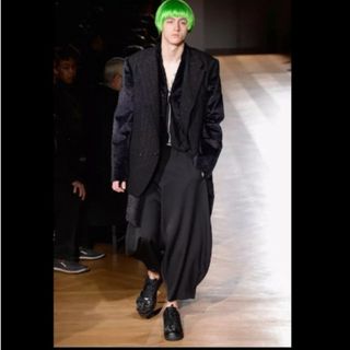 COMME des GARCONS HOMME PLUS(サルエルパンツ)のフリマ COMME des GARCONS HOMME PLUS(サルエルパンツ)のフリマ
