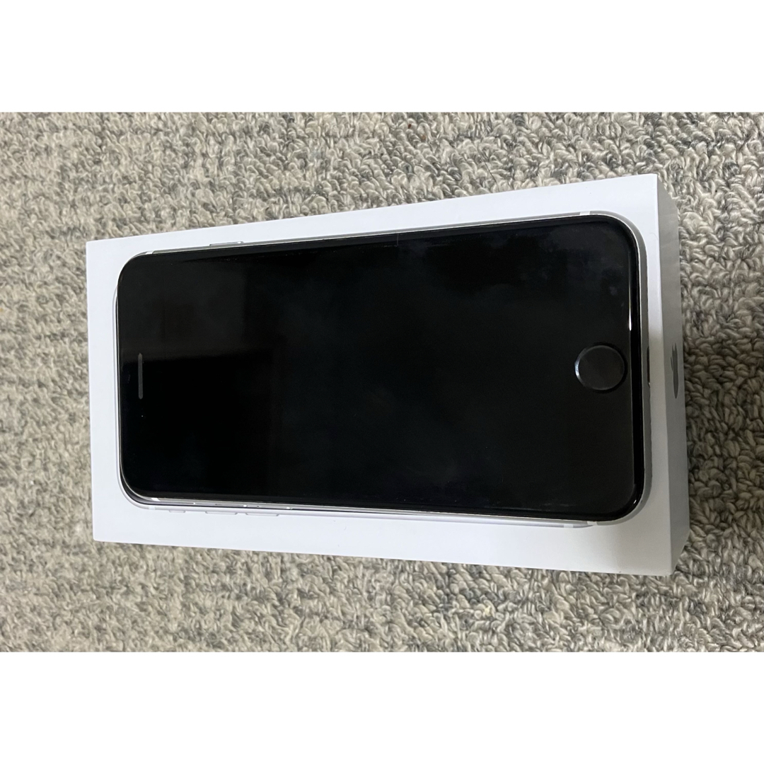 iPhone SE 第2世代 ホワイト128GB simフリー iPhone SE 第2世代 ホワイト128GB simフリー