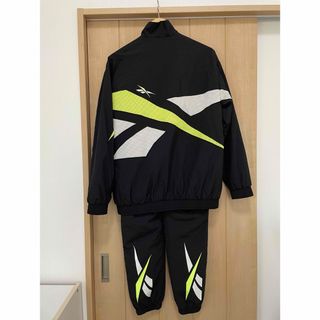 Reebok(ナイロンジャケット)のフリマアイテム一覧 Reebok(ナイロンジャケット)のフリマアイテム一覧