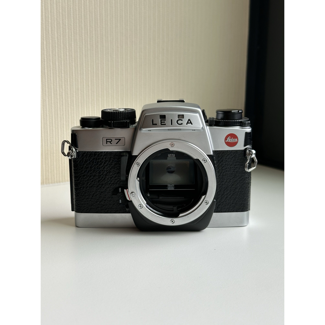 LEICA - 完動品 整備品 Leica R7 シルバー 一眼レフ フィルム LEICA - 完動品 整備品 Leica R7 シルバー 一眼レフ フィルム