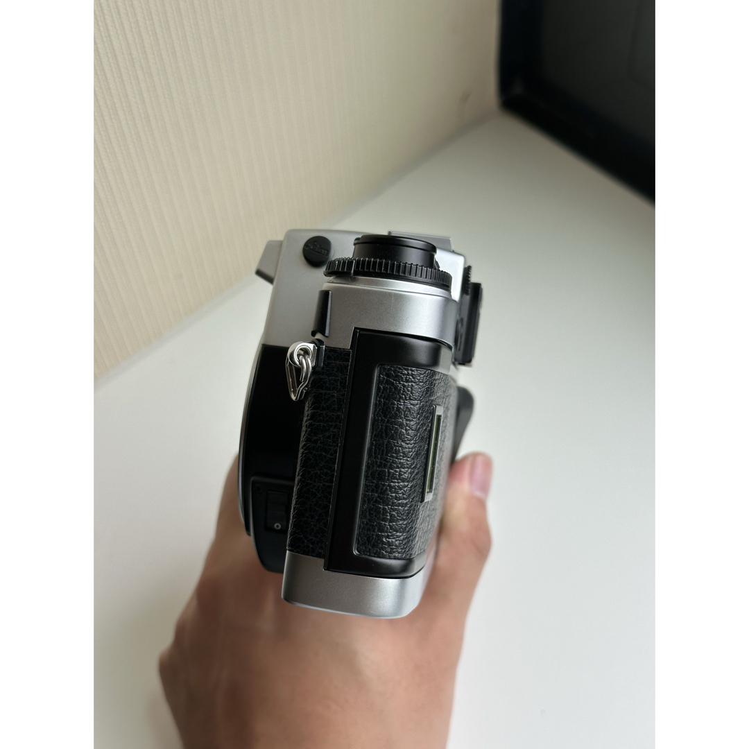 LEICA - 完動品 整備品 Leica R7 シルバー 一眼レフ フィルム LEICA - 完動品 整備品 Leica R7 シルバー 一眼レフ フィルム