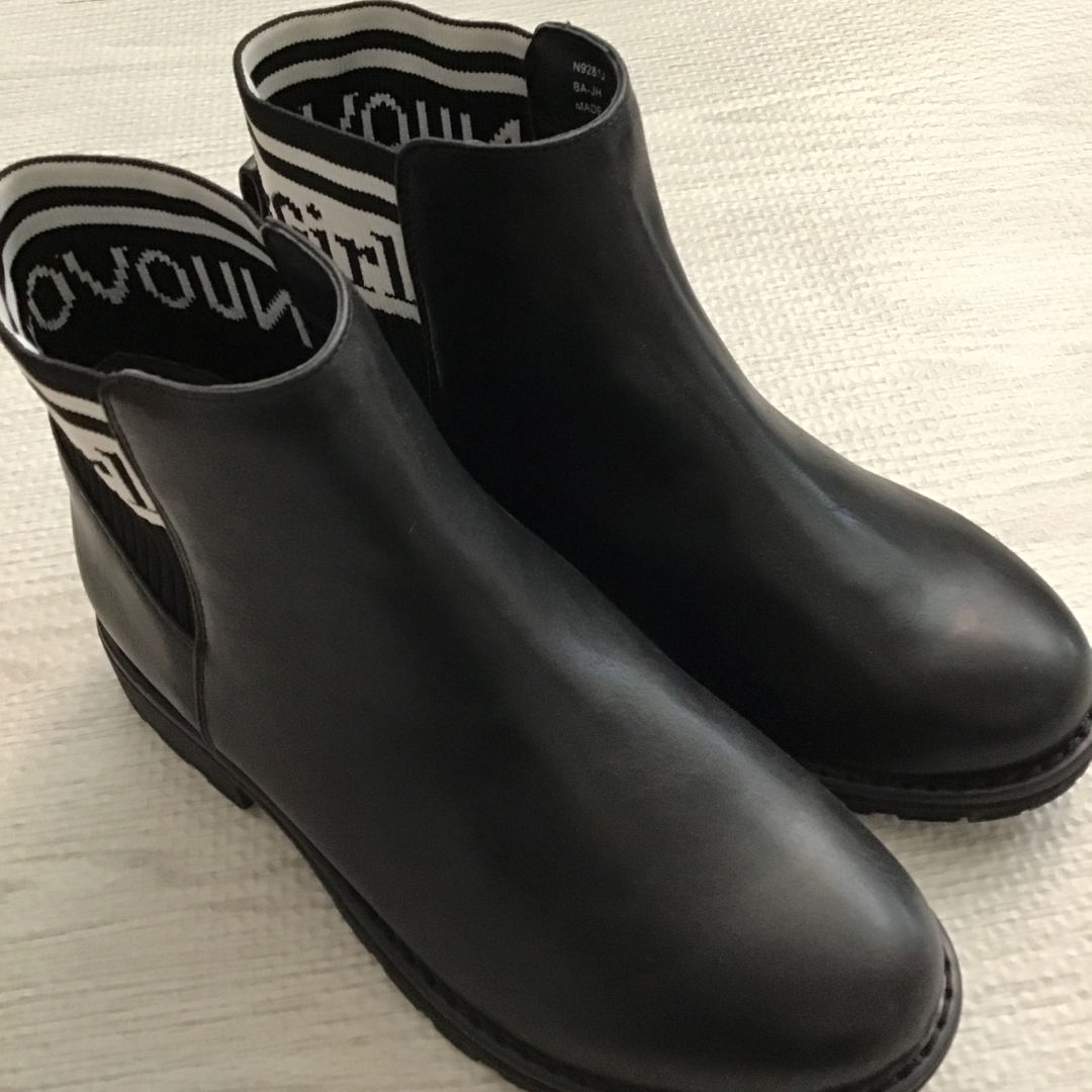 Nuovo(ヌォーボ)のNUOVO  21センチ キッズ/ベビー/マタニティのキッズ靴/シューズ(15cm~)(ブーツ)の商品写真