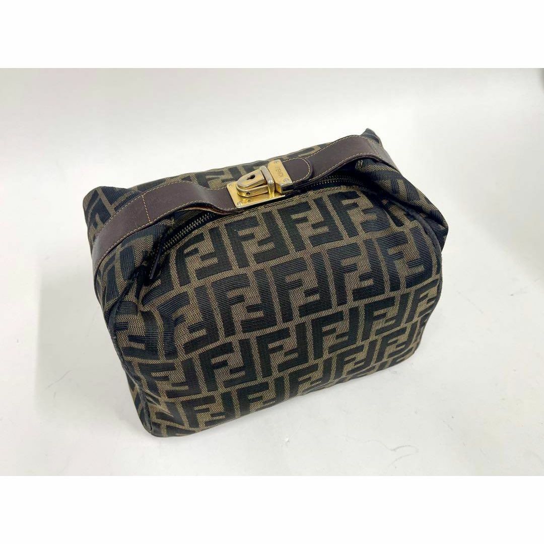 FENDI バックトゥスクール パール ショルダーバッグ FENDI バックトゥスクール パール ショルダーバッグ