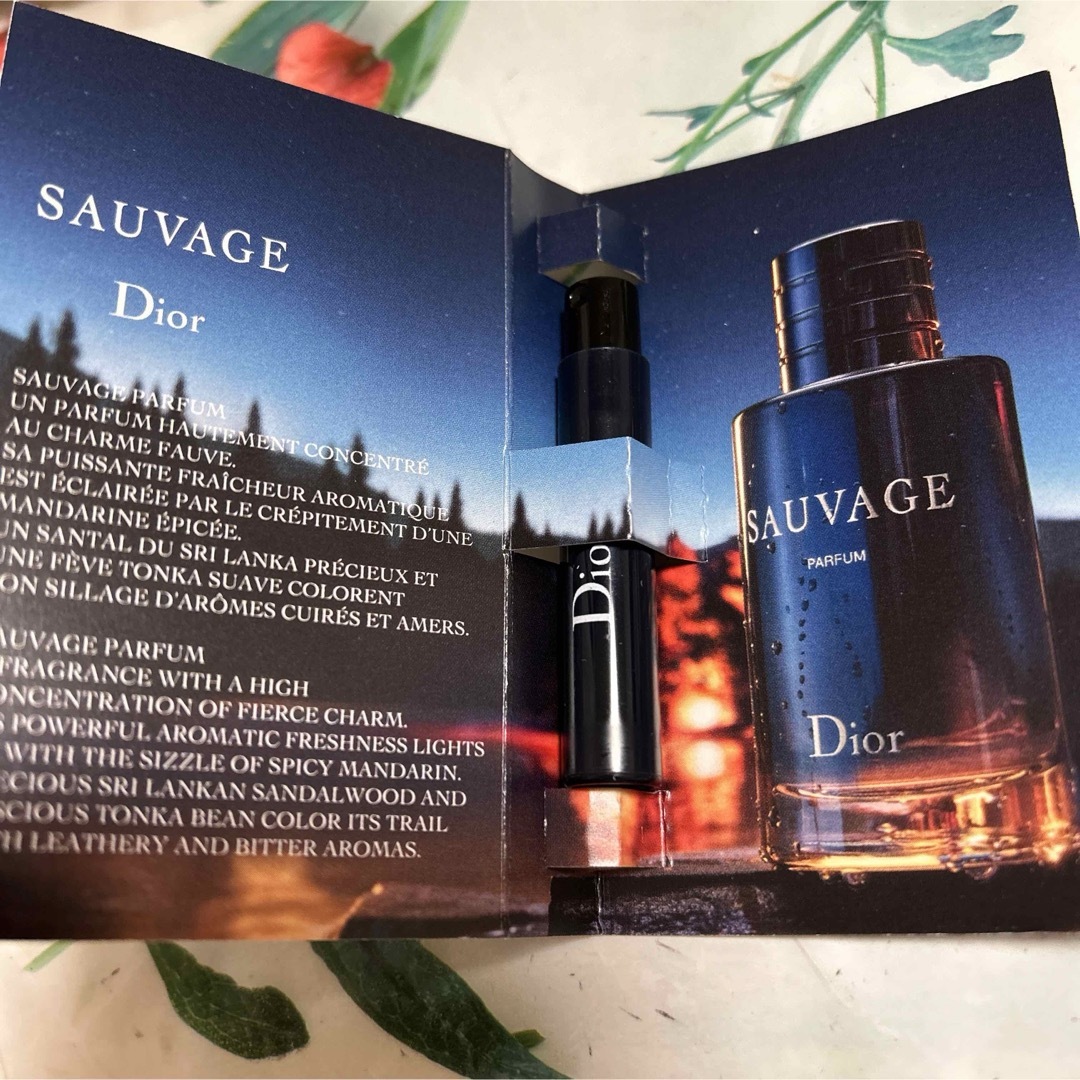 Dior Sauvage パルファム 治り 100ml 箱付き Dior Sauvage パルファム 治り 100ml 箱付き