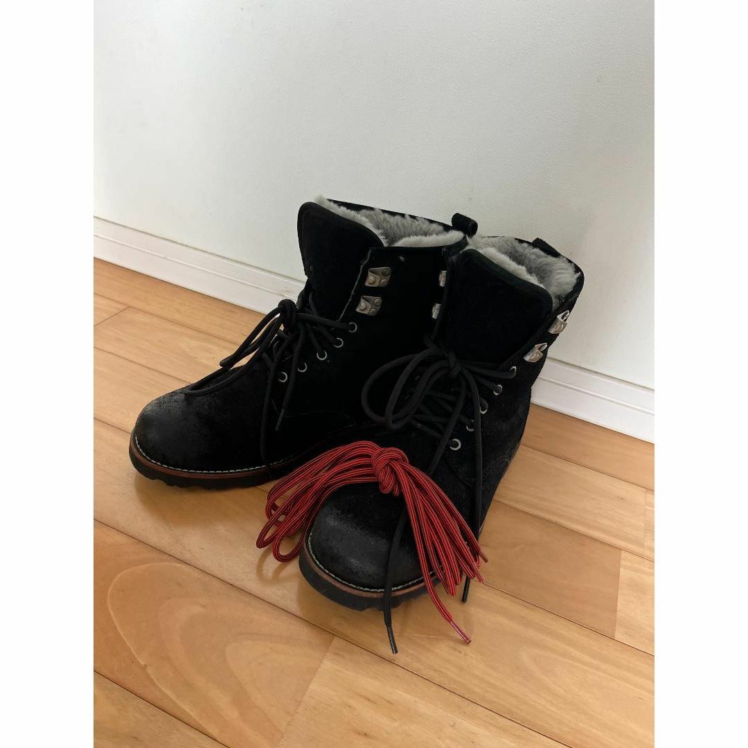 UGG - 【希少デザイン】UGGブーツ 27㎝ スウェード 本革ロゴ UGG - 【希少デザイン】UGGブーツ 27㎝ スウェード 本革ロゴ