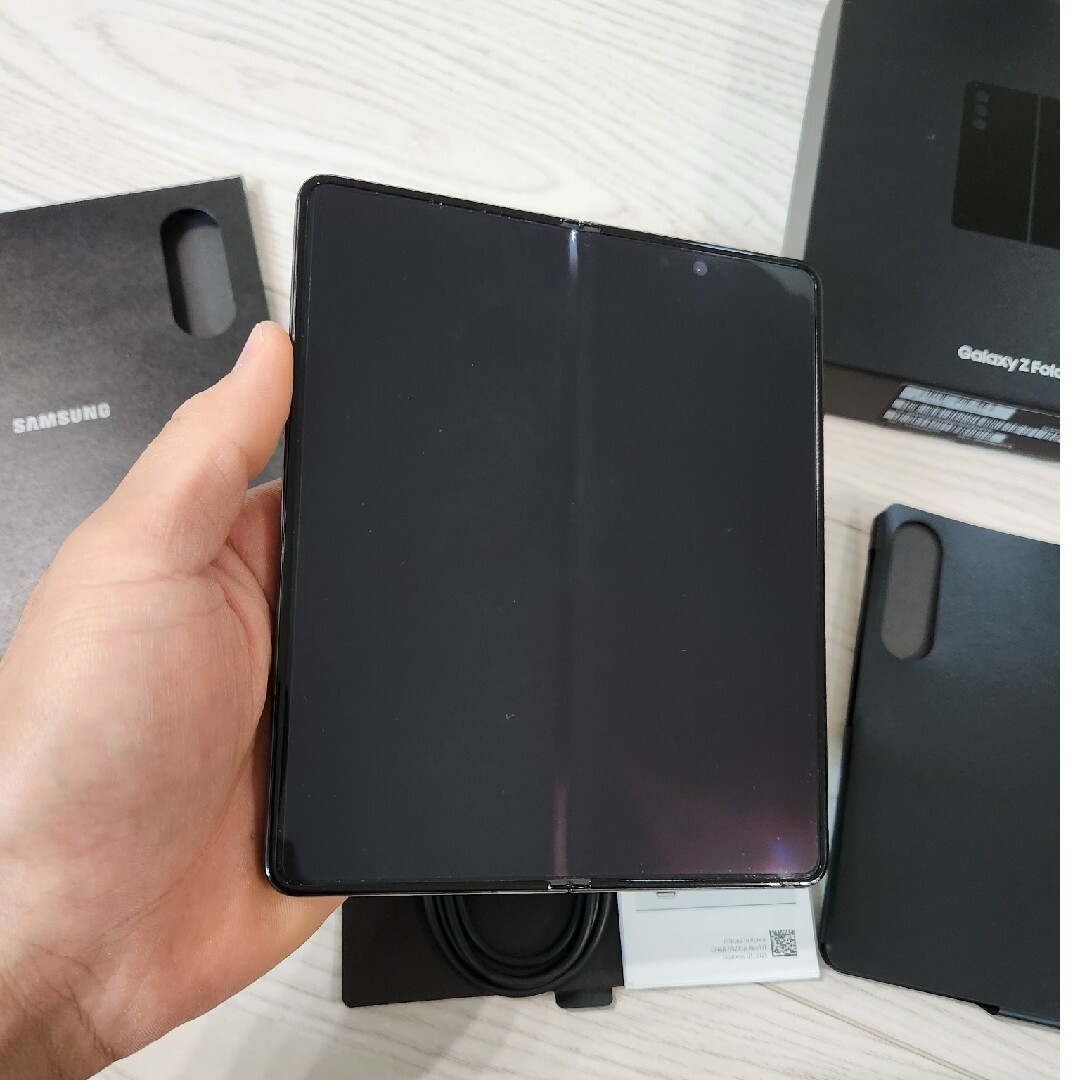 ゲリラ割 Galaxy Fold5 256ギガ SIMフリー 残債なし 国内版 ゲリラ割 Galaxy Fold5 256ギガ SIMフリー 残債なし 国内版