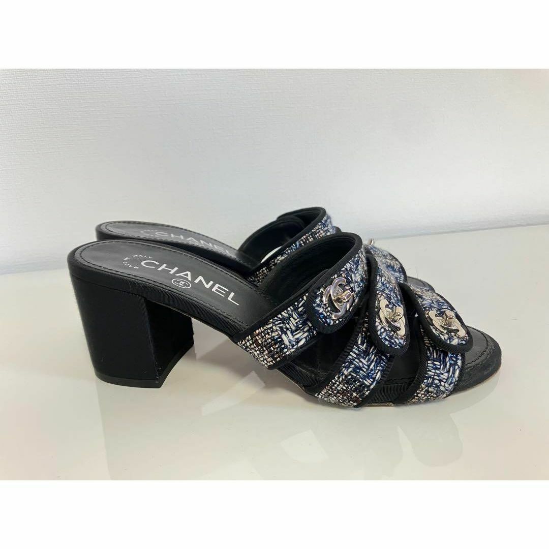 CHANEL - CHANEL シャネル ターンロック サンダル ツイード 23.5 CHANEL - CHANEL シャネル ターンロック サンダル ツイード 23.5