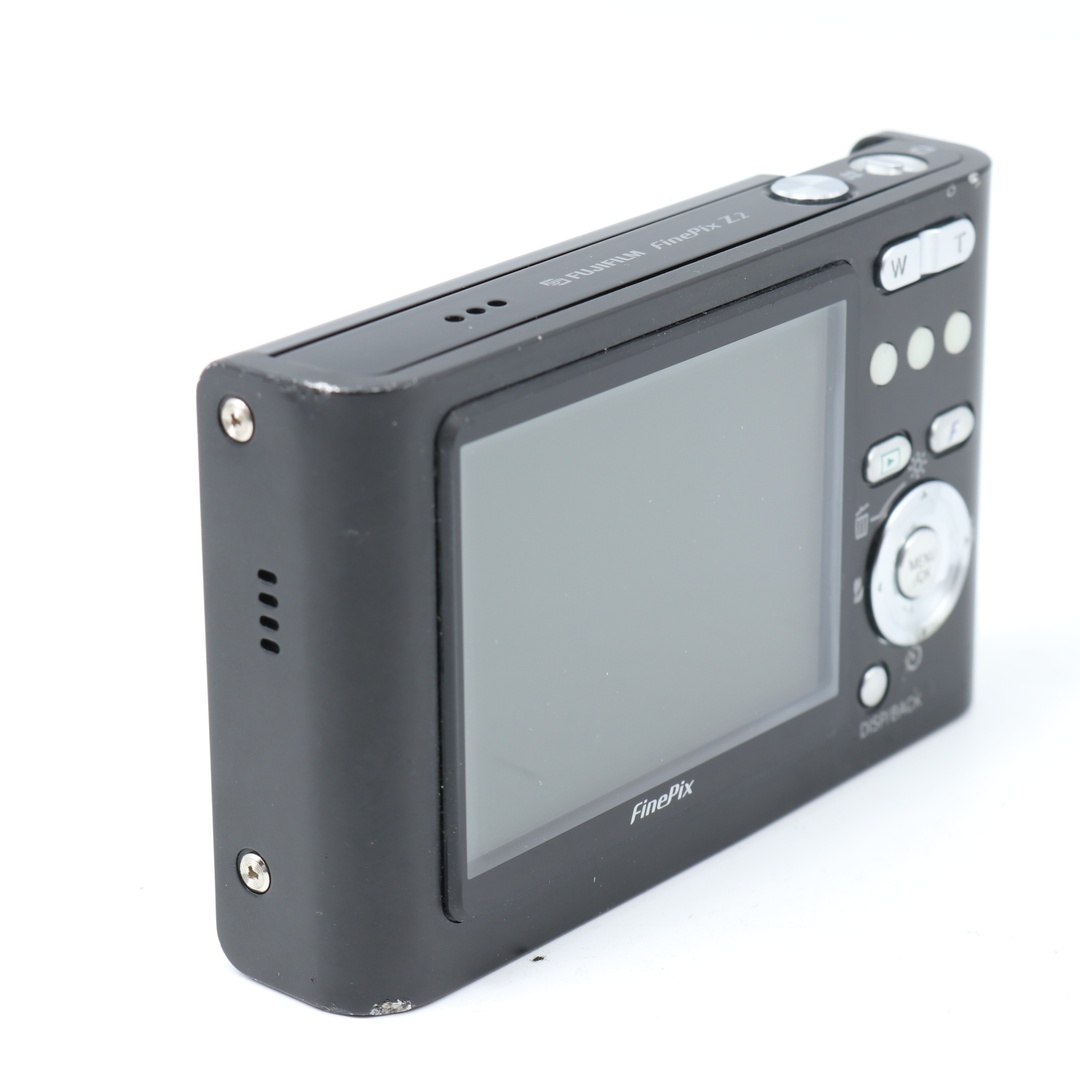 良品】FUJIFILM FinePix Z2 ブラック 500万画素の通販 by SOREA 良品】FUJIFILM FinePix Z2 ブラック 500万画素の通販 by SOREA
