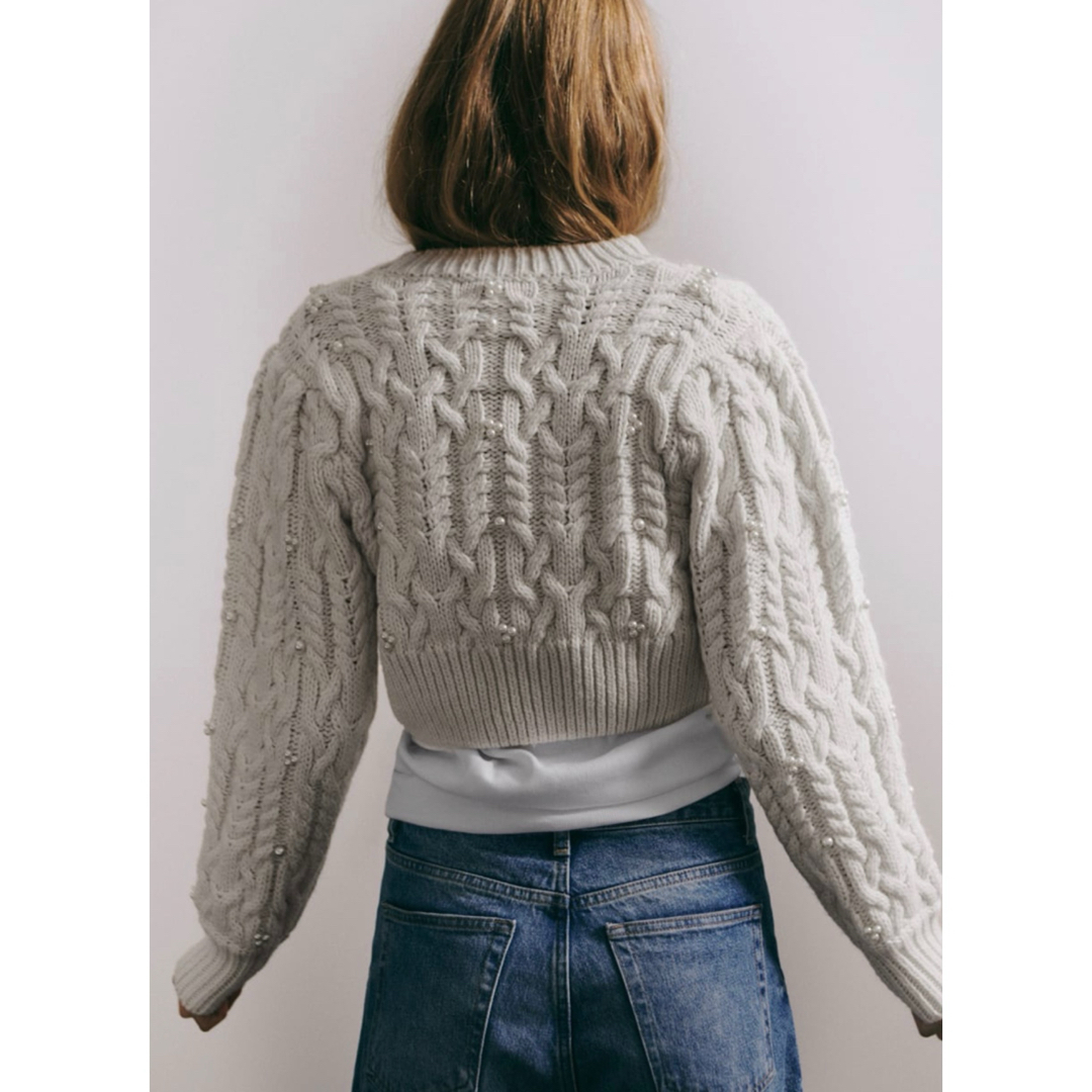ZARA - ZARA フェイクパールケーブルニット セーター 新品 の ZARA - ZARA フェイクパールケーブルニット セーター 新品 の