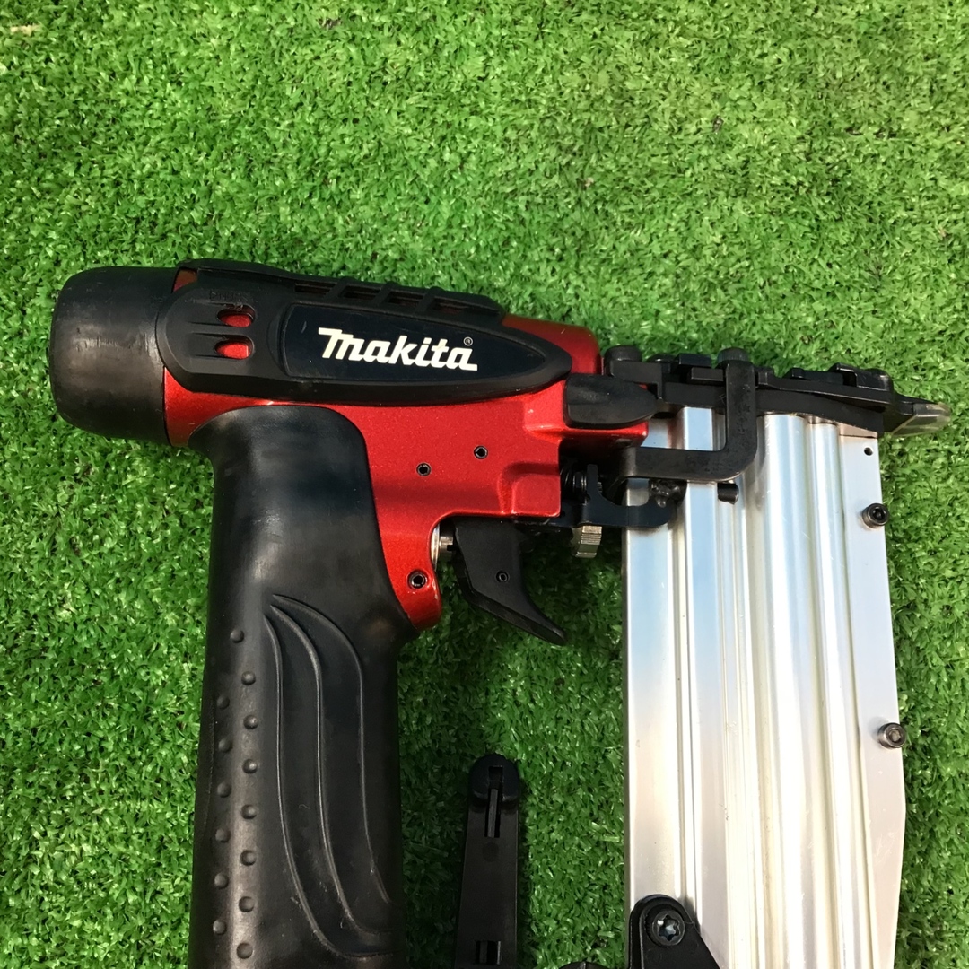 ☆マキタ(makita) 高圧ピンネイラ AF501HP【岩槻店】の通販 by ☆マキタ(makita) 高圧ピンネイラ AF501HP【岩槻店】の通販 by