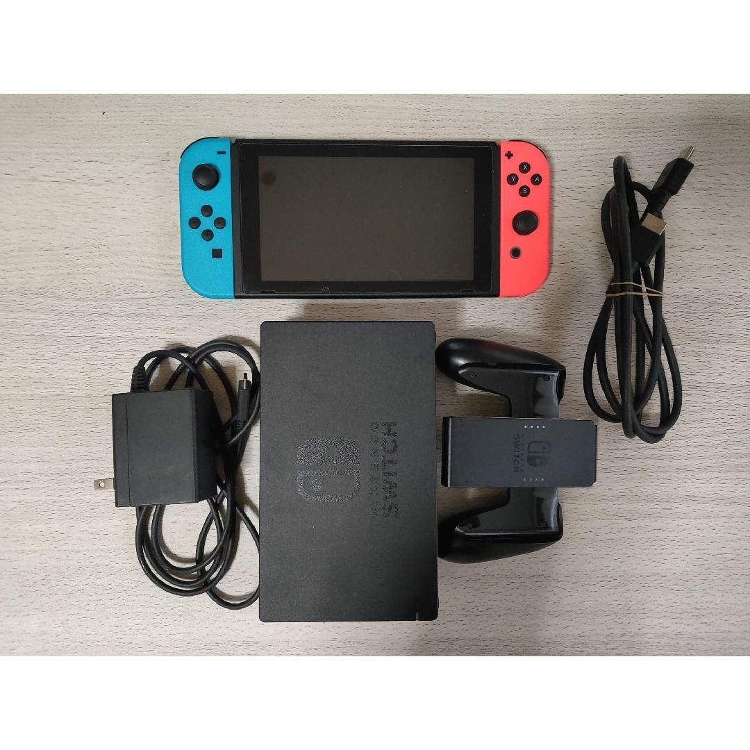 Nintendo 目指す Switch 完品 バッテリー強化版 Nintendo 目指す Switch 完品 バッテリー強化版
