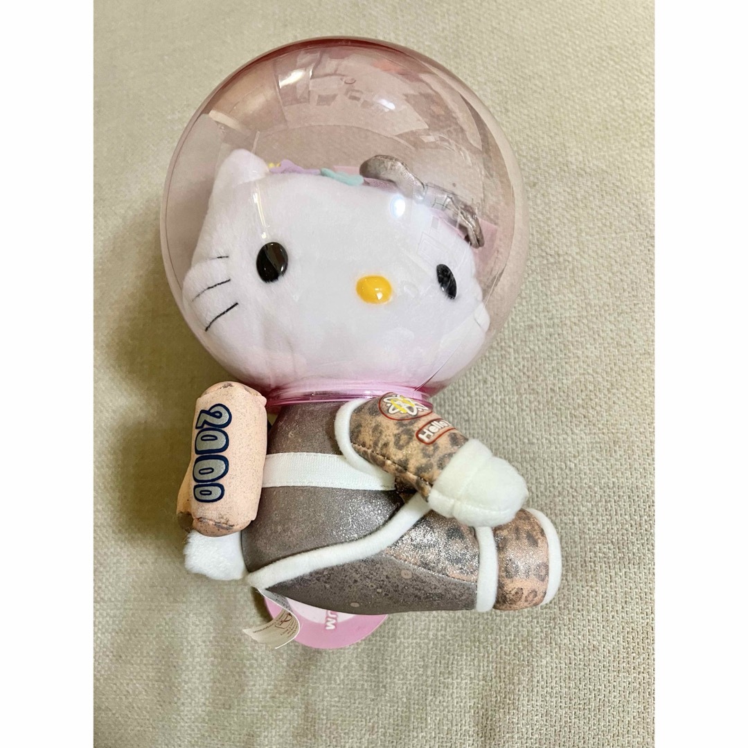 キティとダニエルのカップルぬいぐるみ 明るくっ 売買された キティとダニエルのカップルぬいぐるみ 明るくっ 売買された