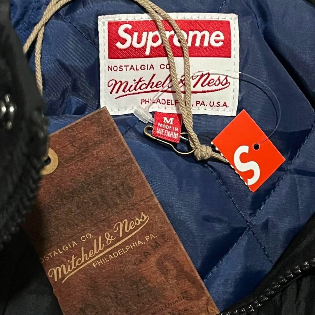 Supreme x Mitchell & Ness NCAA Hooded St Supreme x Mitchell & Ness NCAA Hooded St