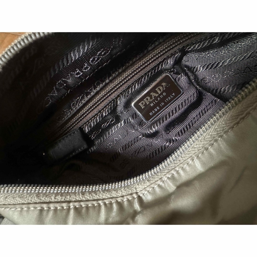 PRADA - 美品♡PRADA◇ショルダートート バッグ◇カーキグレー PRADA - 美品♡PRADA◇ショルダートート バッグ◇カーキグレー