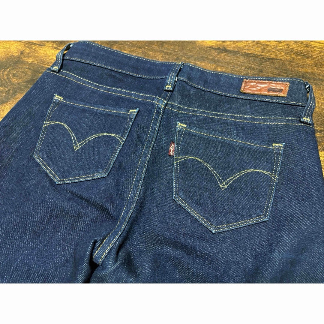 Levi's(リーバイス)のLevi's Curve ID スキニーデニムW24 L32 レディースのパンツ(デニム/ジーンズ)の商品写真