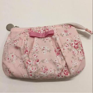 ローラアシュレイ(LAURA ASHLEY)のローラアシュレイ♡花柄 ポーチ(ポーチ)