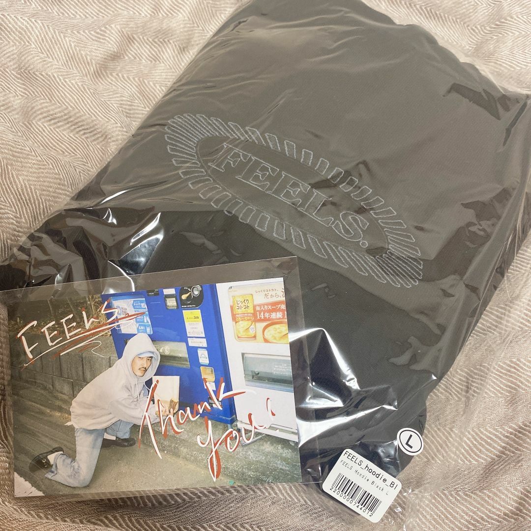 Lサイズ】FEELS. / HOODIE フーディ(ポストカード付き) Lサイズ】FEELS. / HOODIE フーディ(ポストカード付き)