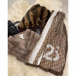 S Max Mara(マフラー/ショール)のフリマアイテム一覧 S Max Mara(マフラー/ショール)のフリマアイテム一覧