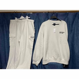 全品送料0円 GAP - 新品未使用☆GAP☆スウェットトレーナー☆上下セット トップス