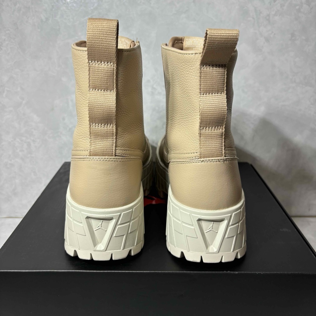 NIKE - ナイキ ウィメンズ エアジョーダン1 ブルックリン NIKE - ナイキ ウィメンズ エアジョーダン1 ブルックリン