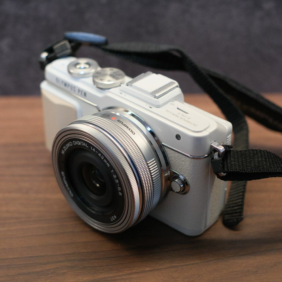 OLYMPUS】PEN Lite E-PL7 14-42mm EZレンズキット ミラーレス一眼 OLYMPUS】PEN Lite E-PL7 14-42mm EZレンズキット ミラーレス一眼