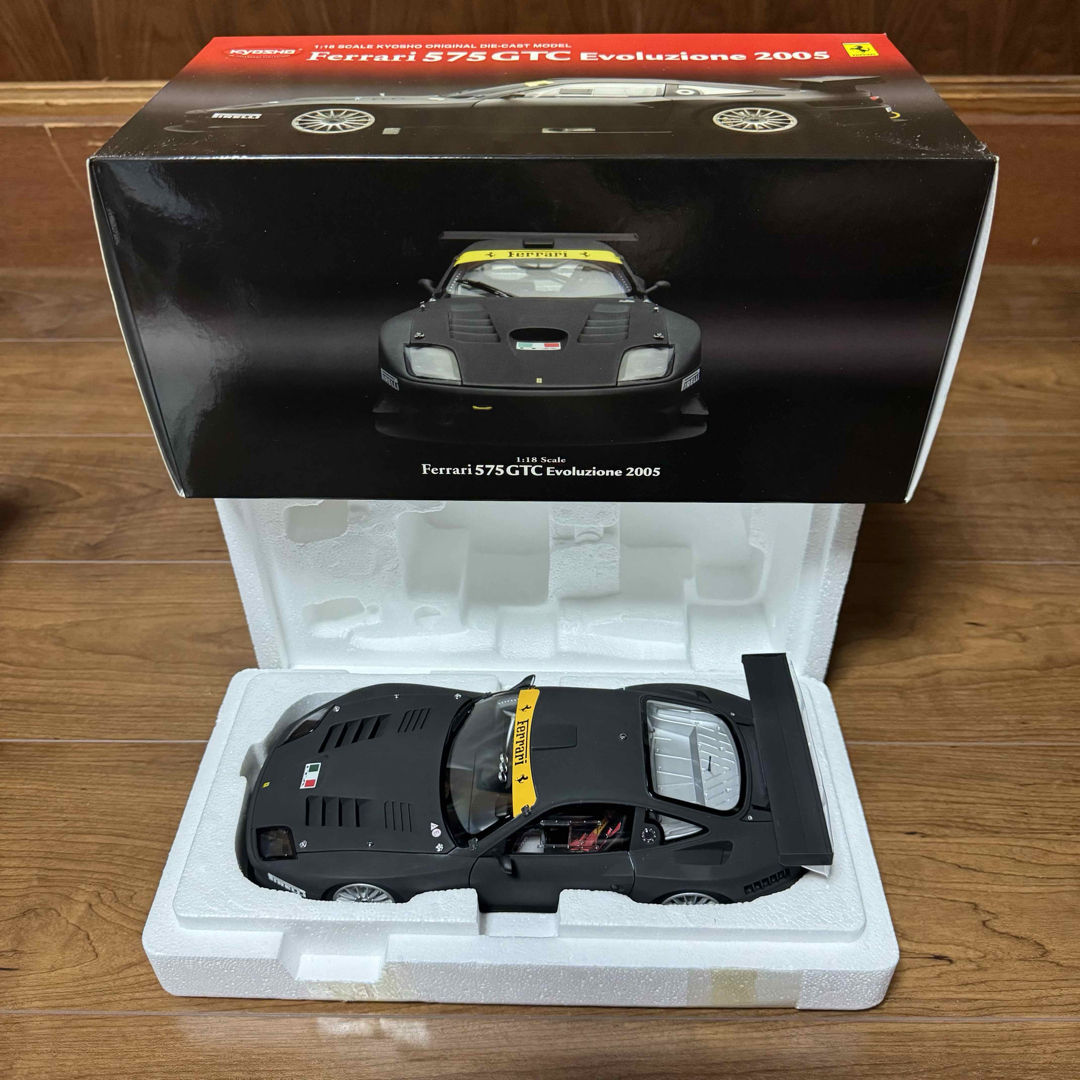 京商 - 絶版 未展示品 京商 1/18 フェラーリ 575 GTC マット 京商 - 絶版 未展示品 京商 1/18 フェラーリ 575 GTC マット