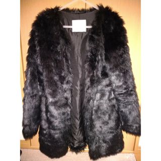 CECIL McBEE(毛皮/ファーコート)のフリマアイテム一覧 CECIL McBEE(毛皮/ファーコート)のフリマアイテム一覧