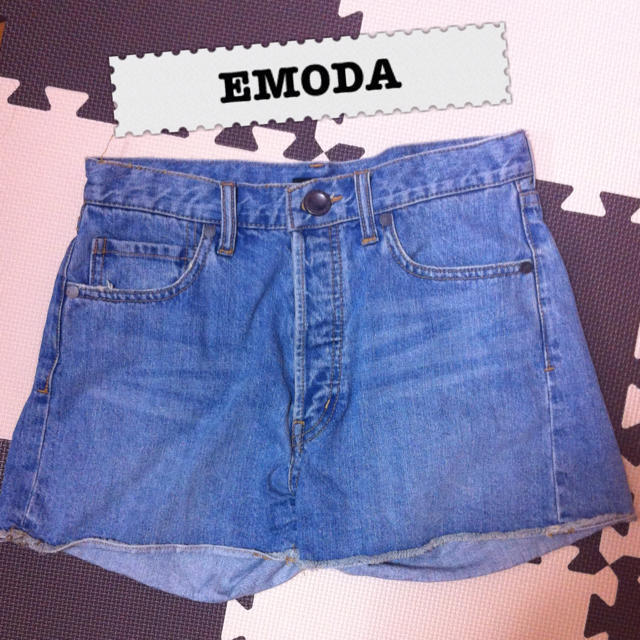 EMODA(エモダ)のEMODA古着風ショーパン レディースのパンツ(ショートパンツ)の商品写真