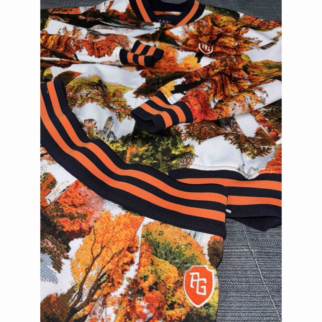 美品)パーリーゲイツ 、紅葉柄、ブルゾン&スカートの 美品)パーリーゲイツ 、紅葉柄、ブルゾン&スカートの