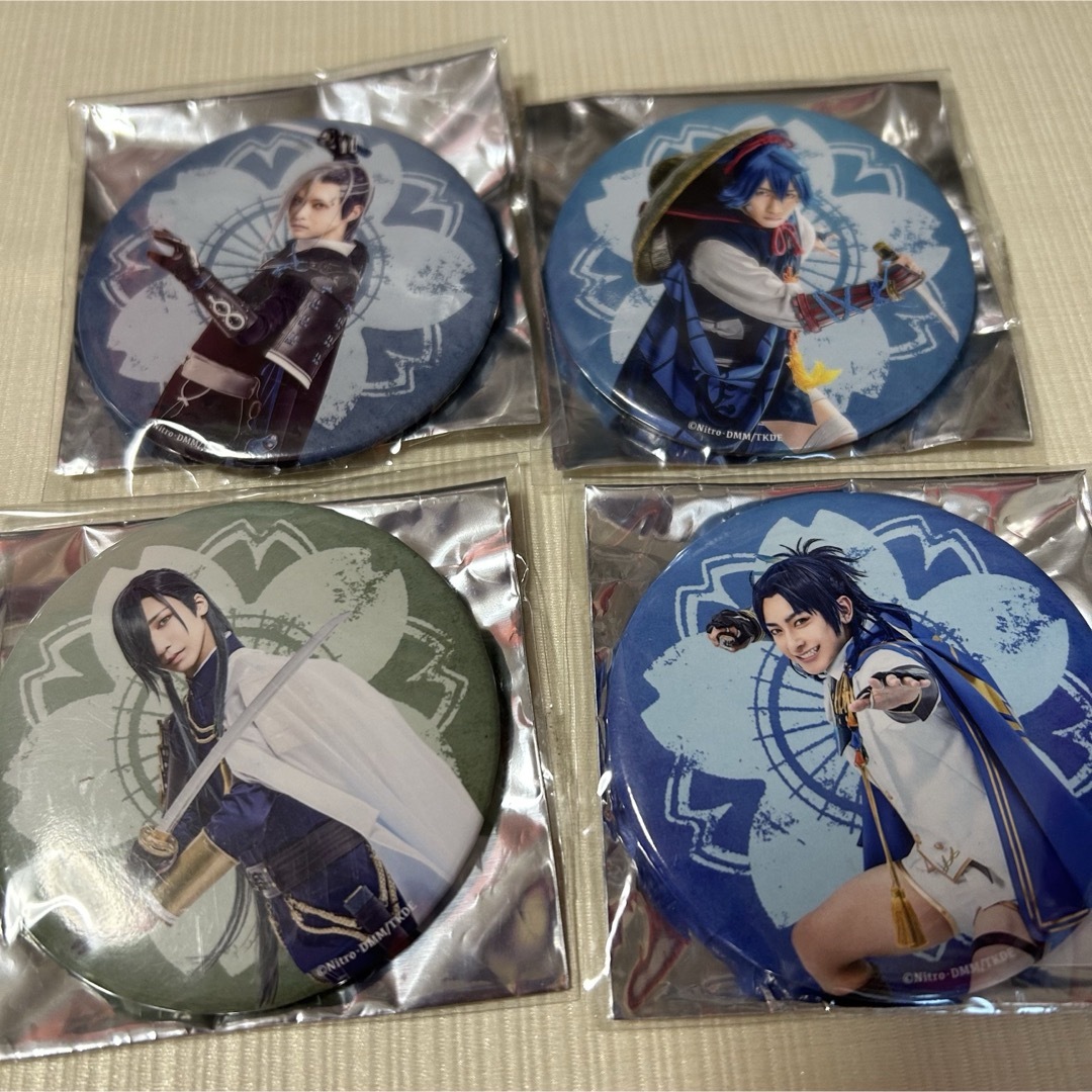 刀剣乱舞 刀ステ 缶バッジ セット エンタメ/ホビーのタレントグッズ(その他)の商品写真