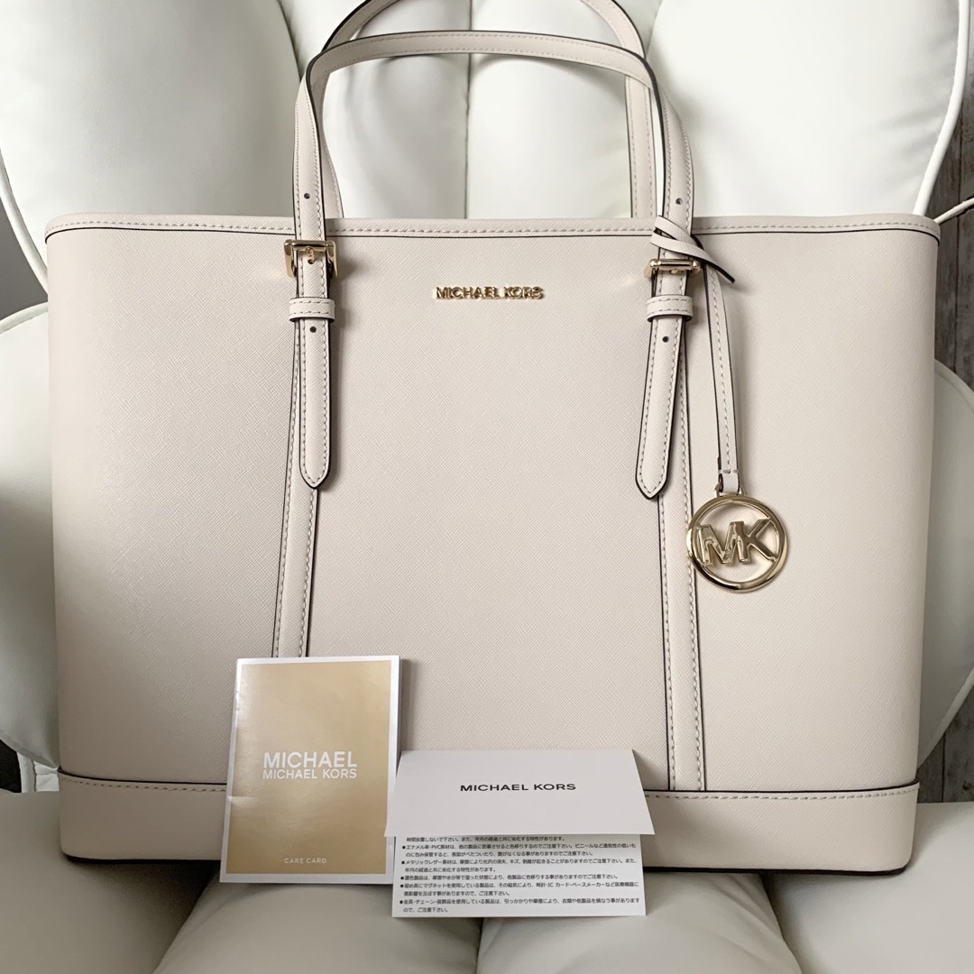 MICHAEL KORS - 新品未使用 マイケルコース 大きめトートバッグ MICHAEL KORS - 新品未使用 マイケルコース 大きめトートバッグ